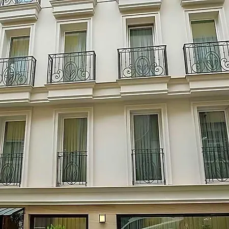 Artika Hotel
